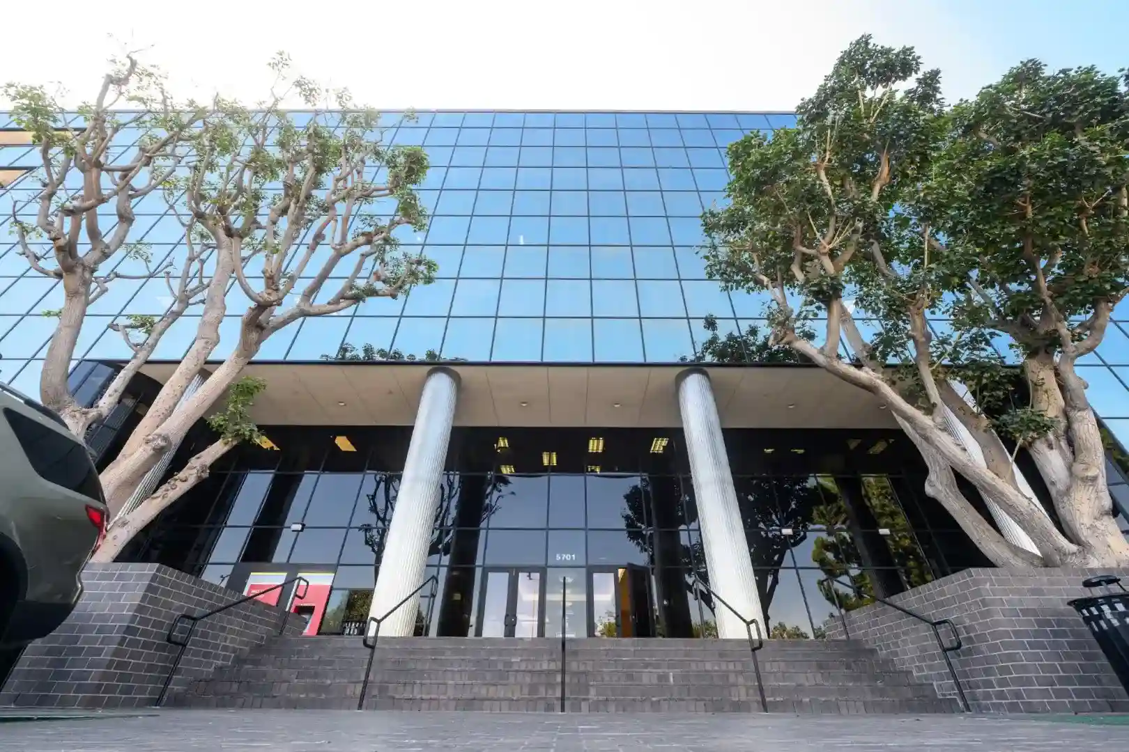 Commerce Office